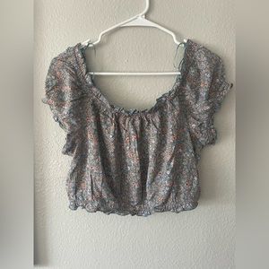 Pink rose crop top, blue floral size L